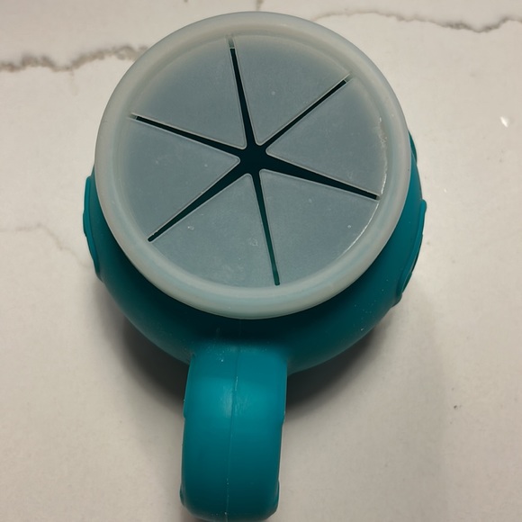 Kids snacking cup - Picture 2 of 4